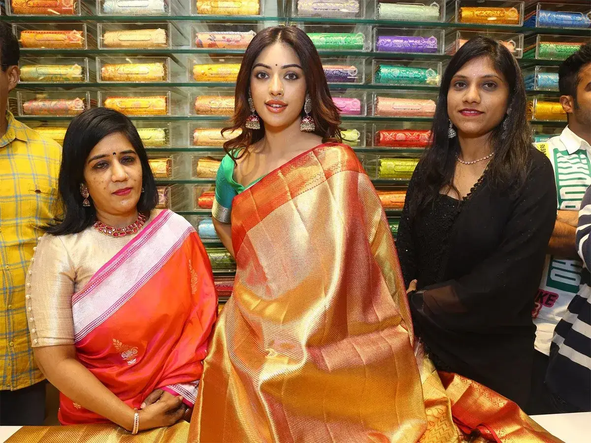 Anu Emmanuel Chandana Brothers Shopping Mall launch